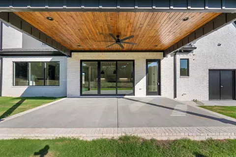 Exterior - 1635 Southwinds Dr, Conway, AR 72034 photo 4 of 5