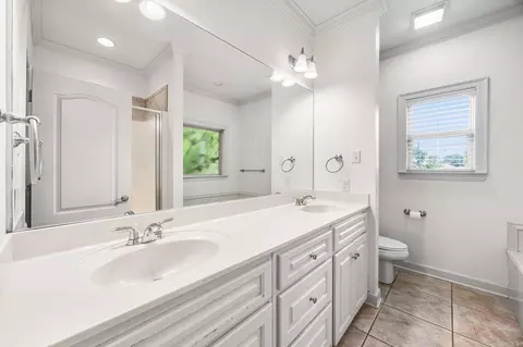 Bath - 22 Emma Dr, Cabot, AR 72023 photo 1 of 3