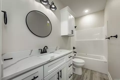 Bath - 944 Villa Vista Cir, Cabot, AR 72023 photo 4 of 4