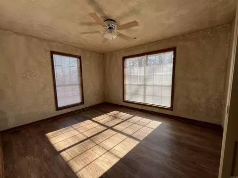 Bedroom - 410 Davis Crk, Marshall, AR 72650 photo 1 of 3
