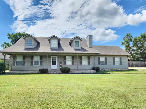 Exterior - 108 Meadows Ln, Beebe, AR 72012 photo 3 of 10