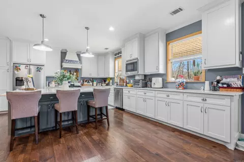 Kitchen - 1241 Kirkpatrick Rd, Malvern, AR 72104 photo 1 of 6