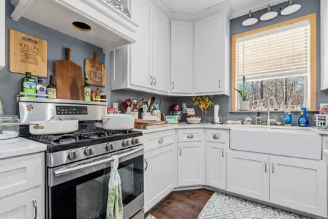 Kitchen - 1241 Kirkpatrick Rd, Malvern, AR 72104 photo 5 of 6