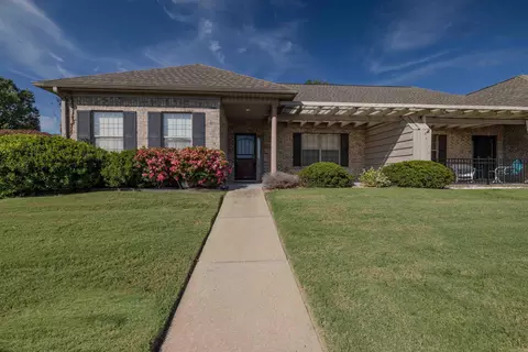 901 Stagecoach Vlg, Little Rock, AR 72210