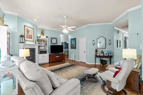 Living - 11 Lakeview Ct, Cabot, AR 72023 photo 1 of 3