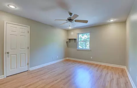 Bedroom - 21 Golden Eagle Dr, Paron, AR 72122 photo 4 of 6