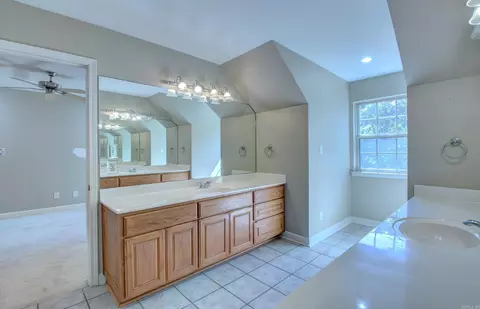 Bath - 21 Golden Eagle Dr, Paron, AR 72122 photo 5 of 5