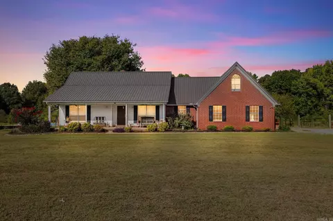 141 Pony Tail Ln, Beebe, AR 72012