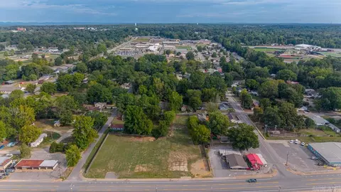 - Edison Ave, Benton, AR 72015 photo 3