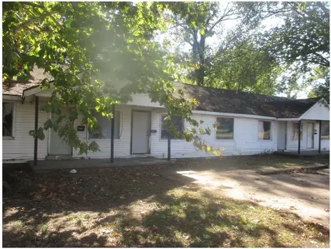 302 E Semmes Ave, Osceola, AR 72370