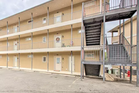 117 Lookout Pt #B3, Hot Springs, AR 71913