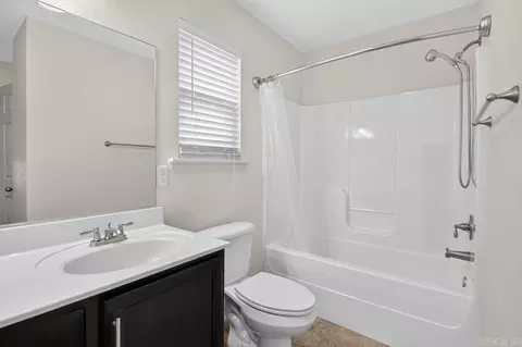 Bath - 102 Riveria Cv, Benton, AR 72015 photo 2 of 3