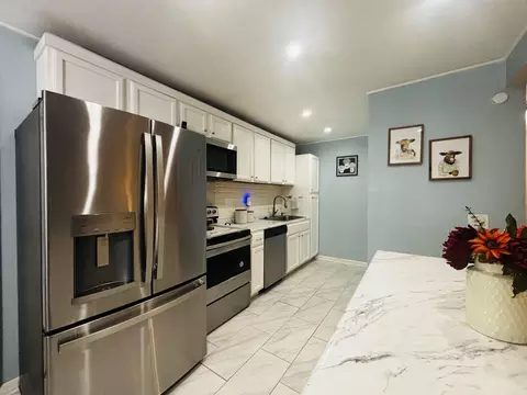 Kitchen - 1118 Brookview Dr, Benton, AR 72015 photo 2 of 5