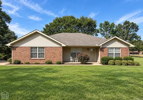 123 Dennis St, Lake City, AR 72437