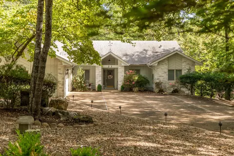 21 Costa Del Lago Ln, Hot Springs Village, AR 71909