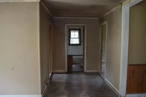 Entry Way - 109 Treetop Rd, Marshall, AR 72650 photo 1 of 1