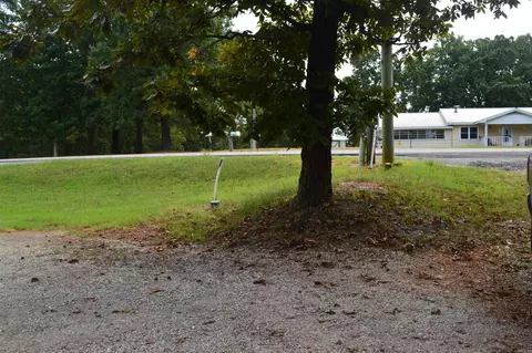 Exterior - 109 Treetop Rd, Marshall, AR 72650 photo 11 of 12