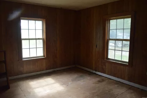 Bedroom - 109 Treetop Rd, Marshall, AR 72650 photo 3 of 3