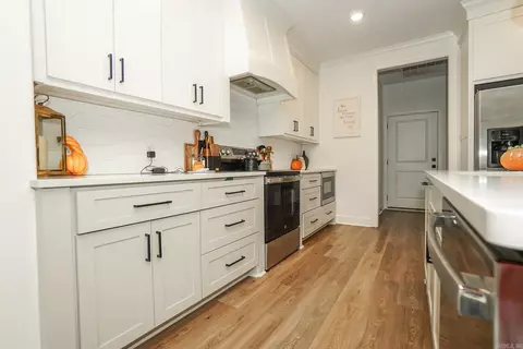 Kitchen - 4021 Springwood Cir, Bryant, AR 72022 photo 5 of 5