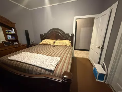Bedroom - 404 E Johnson Ave, Osceola, AR 72370 photo 3 of 5