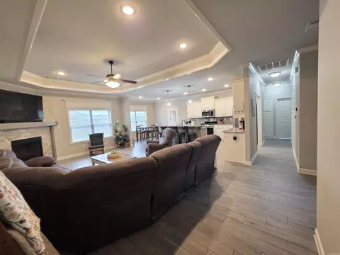 Entry Way - 804 Mango Loop, Austin, AR 72007 photo 3 of 5