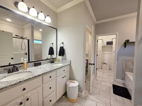 Bath - 804 Mango Loop, Austin, AR 72007 photo 1 of 7