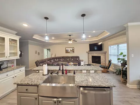 Kitchen - 804 Mango Loop, Austin, AR 72007 photo 3 of 5