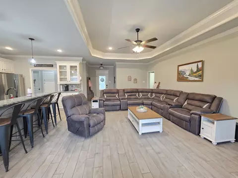 Living - 804 Mango Loop, Austin, AR 72007 photo 2 of 4
