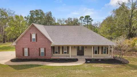 170 Parkway Sq, Pearcy, AR 71964