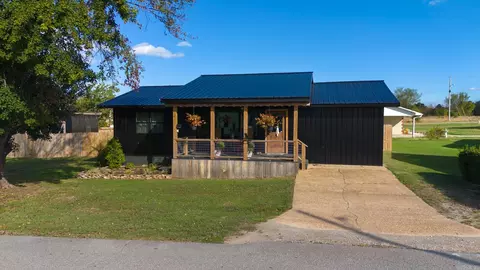 112 Dawn St, Cave City, AR 72521
