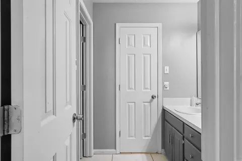 Entry Way - 24 Timber Ln, Cabot, AR 72023 photo 1 of 1