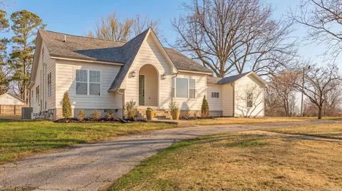 2005 Wood St, Jonesboro, AR 72401