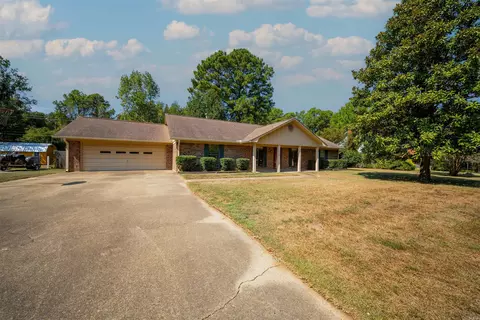 1174 Fabre Cir, Camden, AR 71701