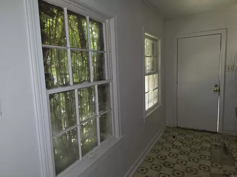 Entry Way - 310 W 24th, Pine Bluff, AR 71601 photo 1 of 1