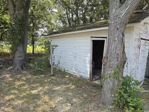 Exterior - 310 W 24th, Pine Bluff, AR 71601 photo 7 of 17