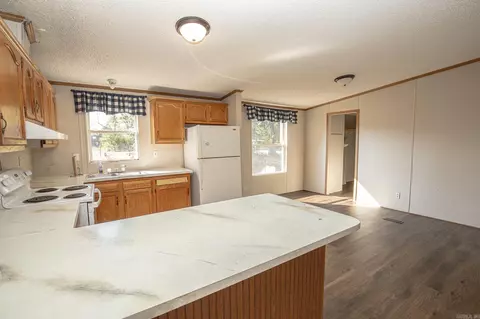 Kitchen - 2061 Grant 16, Grapevine, AR 72057 photo 1 of 1