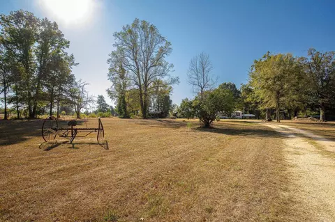 Exterior - 2061 Grant 16, Grapevine, AR 72057 photo 3 of 5