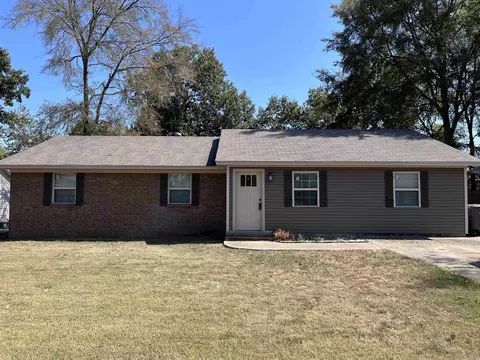 122 N Sawmill Rd, Searcy, AR 72143