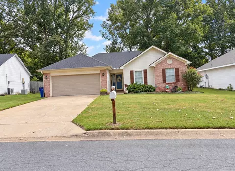 209 Rodney Guthrie Dr, Cabot, AR 72023