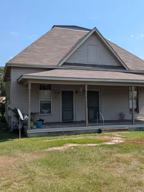1028 S 11th St, Arkadelphia, AR 71923