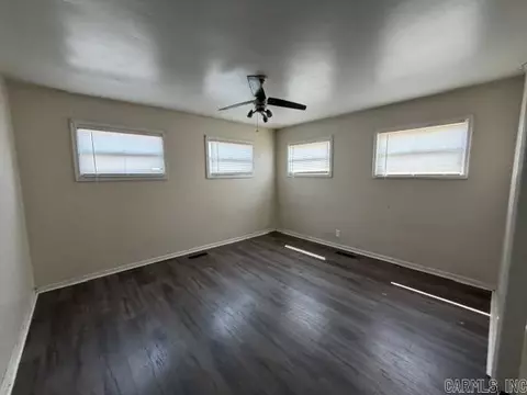 813 Cedar St, Trumann, AR 72472 photo 4