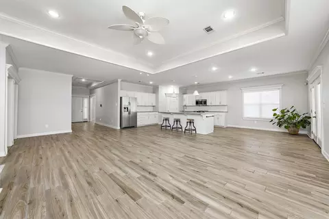 Living - 124 Hayden Dr, Beebe, AR 72012 photo 2 of 4