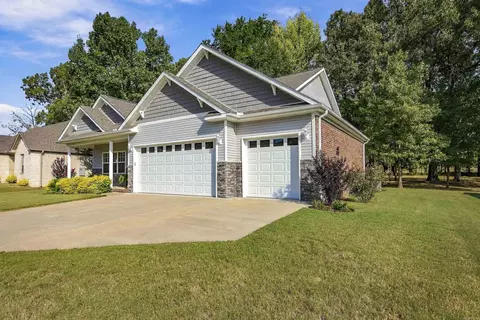 Exterior - 124 Hayden Dr, Beebe, AR 72012 photo 3 of 10