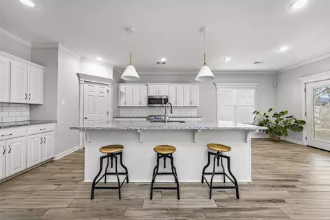 Kitchen - 124 Hayden Dr, Beebe, AR 72012 photo 4 of 4