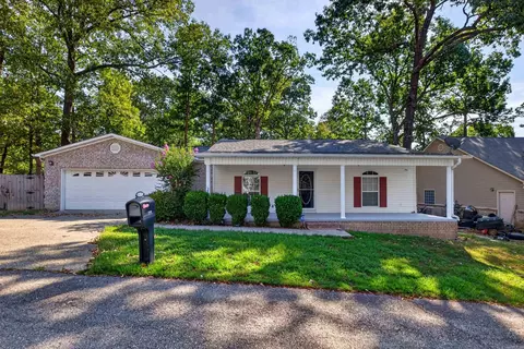 105 Chisholm Trl, Hot Springs, AR 71913