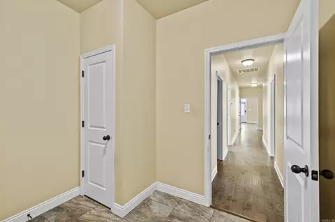 Entry Way - 304 Prospect Park Loop, Bryant, AR 72022 photo 3 of 3