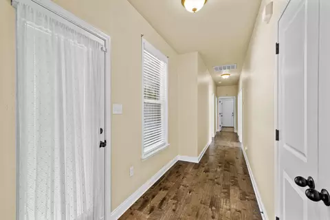 Entry Way - 304 Prospect Park Loop, Bryant, AR 72022 photo 1 of 3