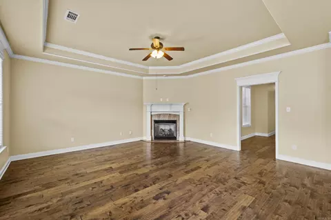 Living - 304 Prospect Park Loop, Bryant, AR 72022 photo 1 of 5