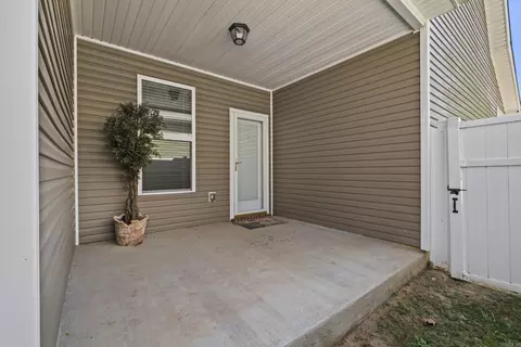 Exterior - 304 Prospect Park Loop, Bryant, AR 72022 photo 4 of 7