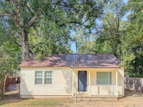 1512 Mchenry St, Malvern, AR 72104